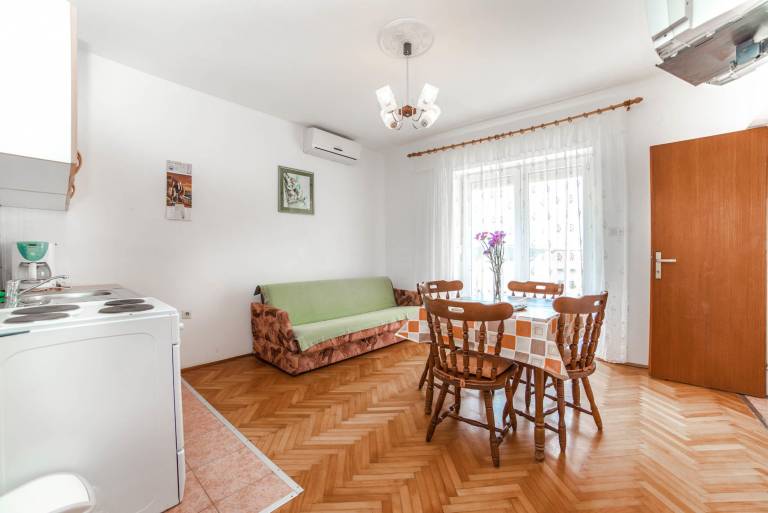 Beautiful apartment with grill, fast internet & garden | Pets allowed — photo 4