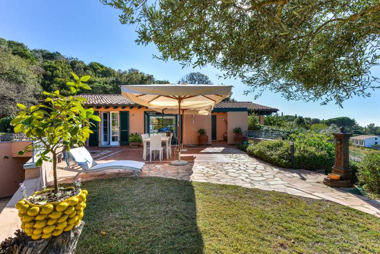 Fully equipped charming villa with fast internet, patio & private pool | Sea view | Close to the beach | Perfect for remote work | Pets allowed — photo 4