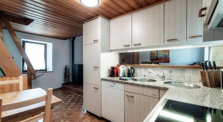 Apartment with terrace — photo 2