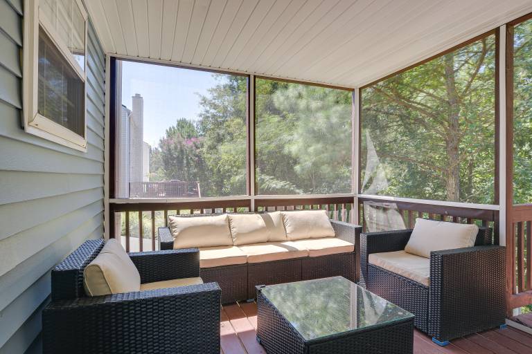 Raleigh Home w Screened Porch 8 Mi to Downtown