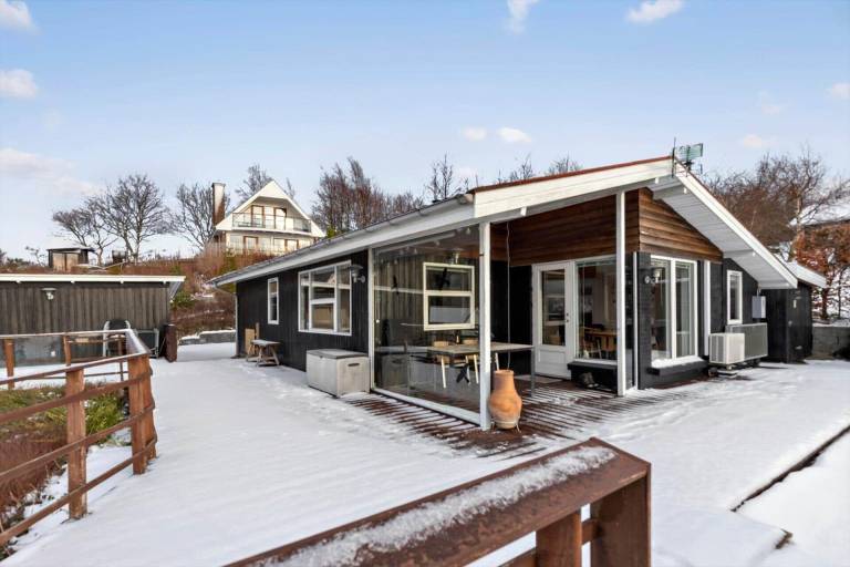 Vacation home with yard, barbecue & patio | Sea view in Ebeltoft