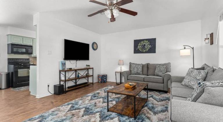 Ample vacation home | Pets are welcome — photo 2