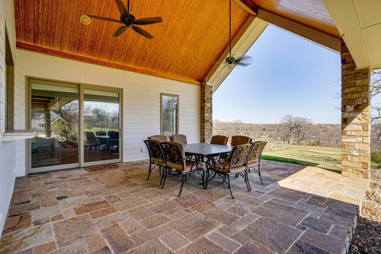 'Post Oak Estate' w/ Pool & Spa on 16 Acres — photo 3