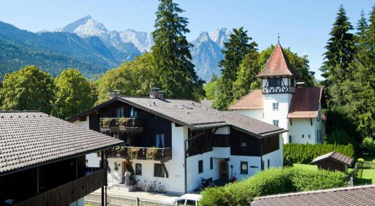 H Hotel Alpina Garmisch-Partenkirchen — photo 2