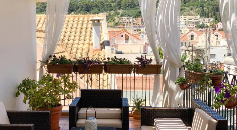Serviced apartment with patio & garden | Pet-friendly — photo 4