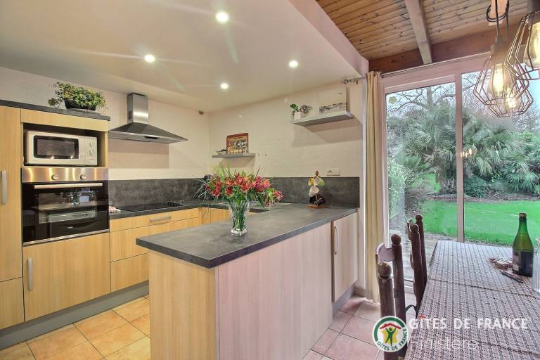 Lovely gite with patio, grill & garden | Pet-friendly — photo 3