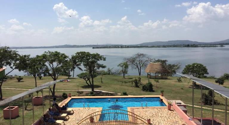 Beautiful lodge with yard, patio & pool | Pet-friendly in Jinja