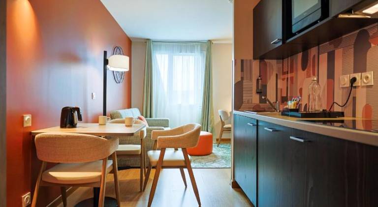 Serviced apartment with patio, jacuzzi & sauna | Pet-friendly — photo 3