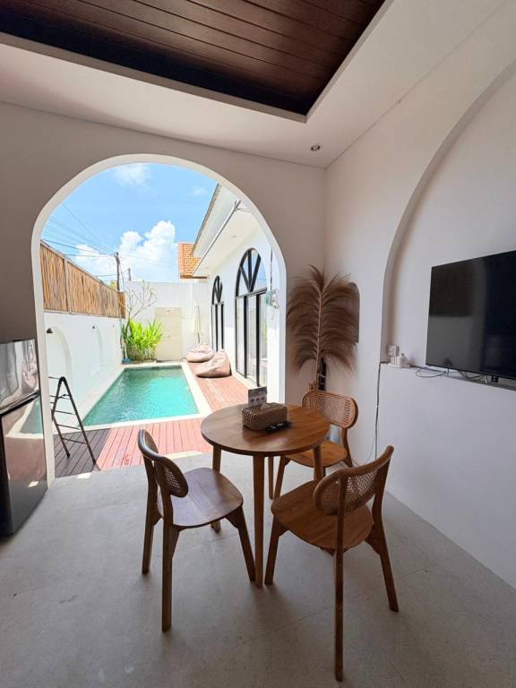 House with private pool & patio | Good for workation | Pets are welcome in Pecatu