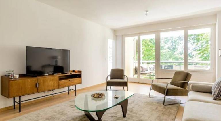 Holiday apartment with 2 rooms for 4 persons in Geneva