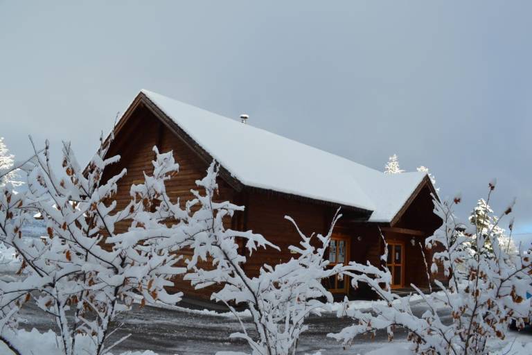 Chalet, 350m from resort center, swimming pool, sauna, terrace, fireplace or stove, tv, 85m² — photo 5