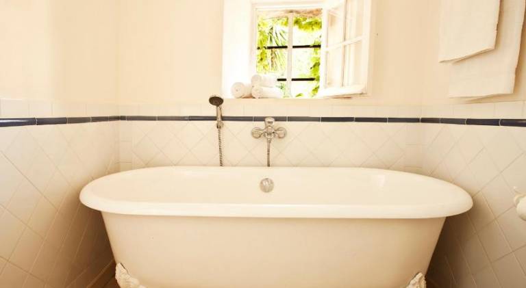 Villa with jacuzzi | Pets are welcome — photo 3