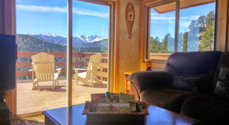 Fully equipped wonderful vacation home with heated pool, patio & BBQ | Pet-friendly — photo 4