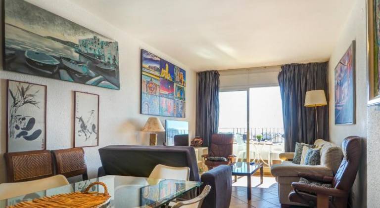 Holiday apartment with terrace & pool | Pet-friendly — photo 2