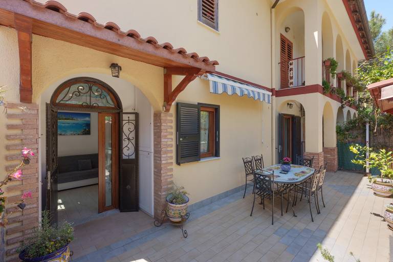 Apartment 'Casa Mariateresa' with Mountain View, Wi-Fi and Air Conditioning in Vico Equense