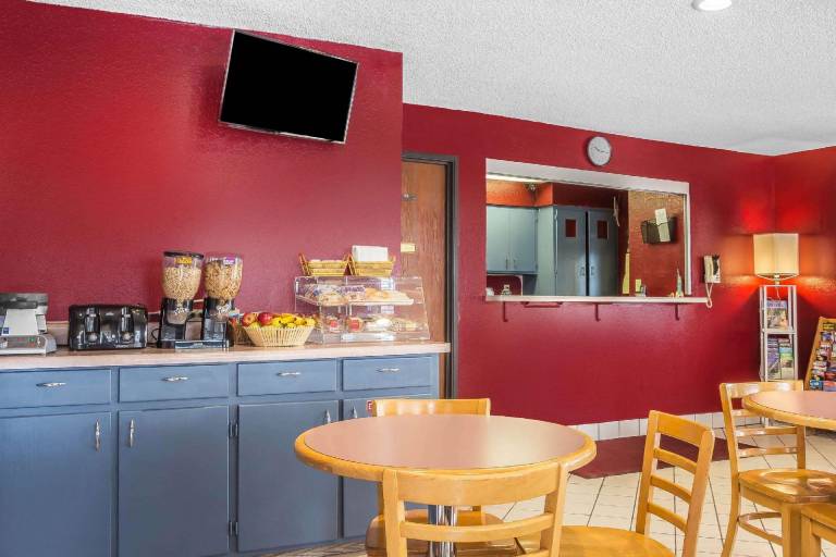 Rodeway Inn near Ft Huachuca — photo 4