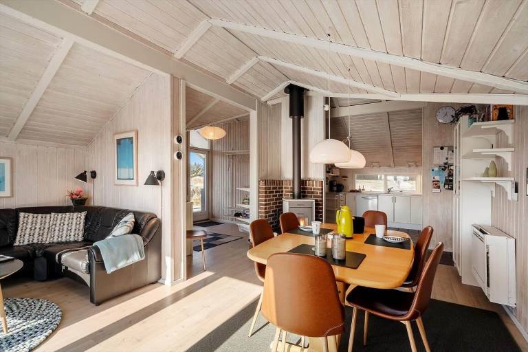 Vacation home with barbeque, terrace & sauna — photo 5