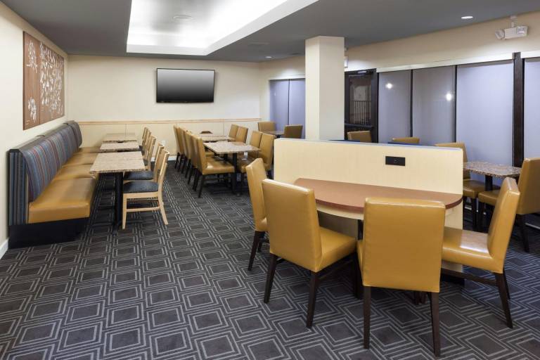 TownePlace Suites by Marriott Columbia Southeast/Fort Jackson — photo 4
