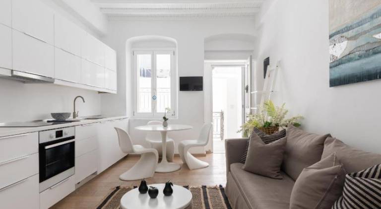 Vacation home with terrace — photo 3