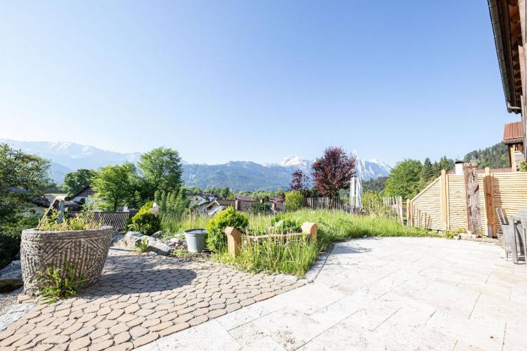 Vacation home "Adlerhorst" in Garmisch-Partenkirchen — photo 5