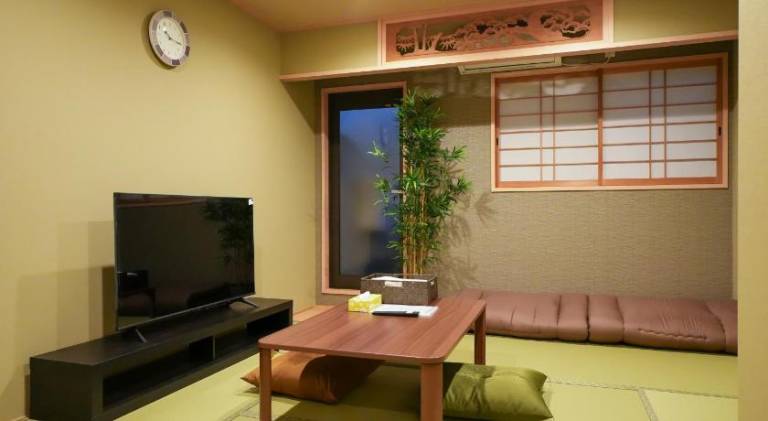 Lovely rental apartment | Next to Shinsekai | Pets are welcome — photo 2