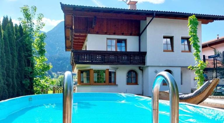 Beautiful rental apartment with private pool, garden & grill | Dogs allowed in Soell