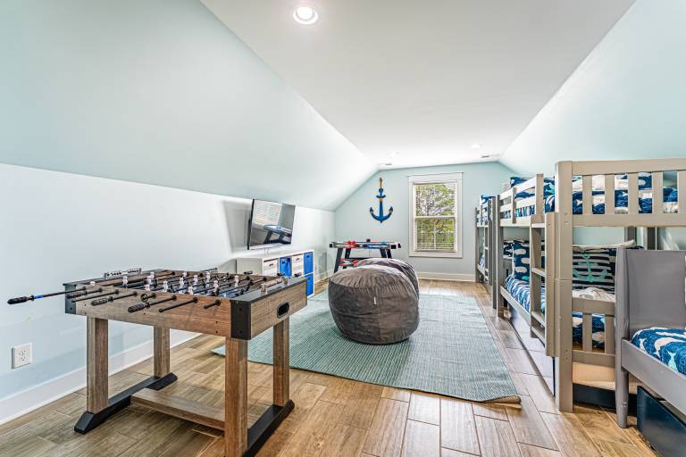 House with private pool & barbecue | Water view — photo 2