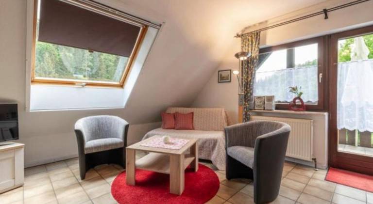Rental apartment with 2 rooms for 5 persons — photo 2