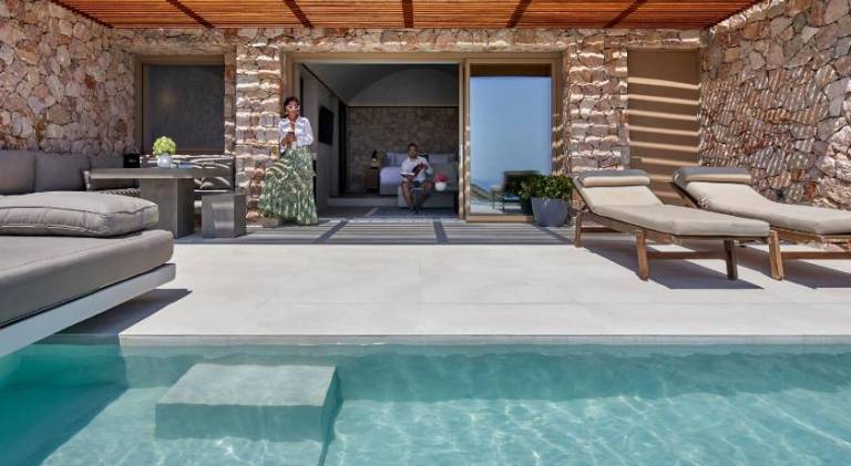 Villa with garden, pool & jacuzzi | Dogs allowed in Santorini