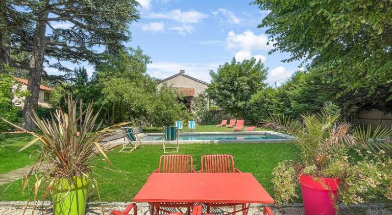Aux Tourelles 1888 - Tres Proche Lyon Clim Piscine Netflix Parking Payant Securise — photo 4