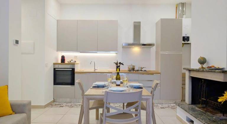 Apartment with 1 room for 4 persons — photo 4