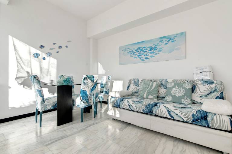 Apartment 'Linda's Pet Friendly Beach House' with Balcony, Wi-Fi and Air Conditioning — photo 3