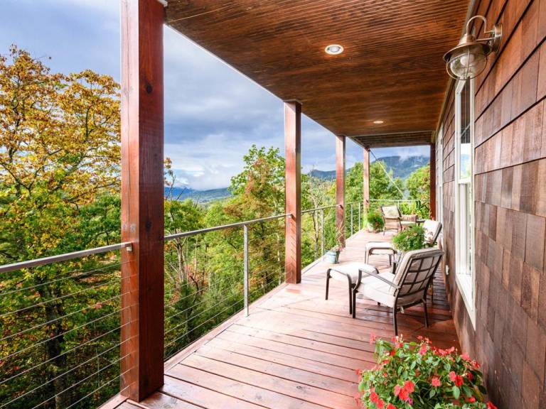 House Black Mountain