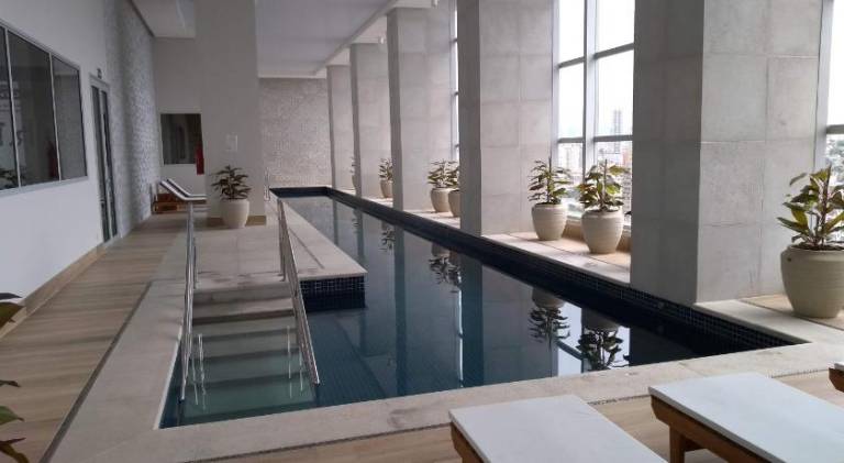Apartment with pool — photo 4
