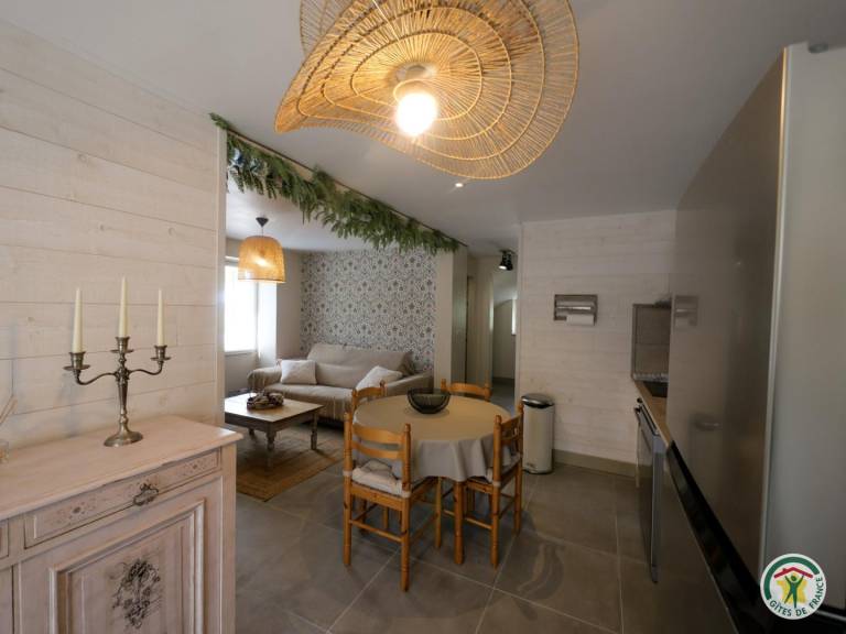 Gite with terrace — photo 2