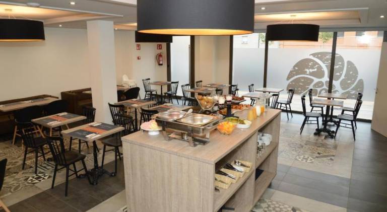 Hotel L'Escala Centre — photo 2