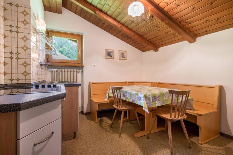 Holiday apartment with garden | Garden view — photo 4