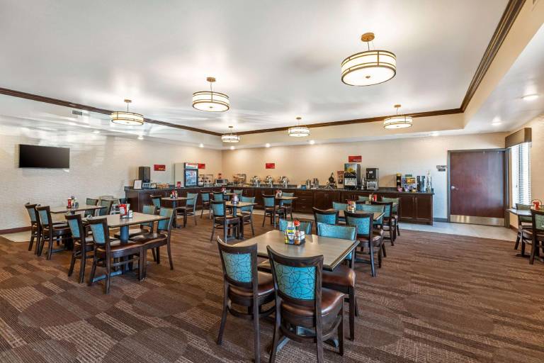 Best Western Plus Casper Inn & Suites — photo 4