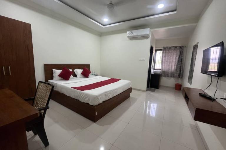 Shelke Mama s Lodging & Resorts
