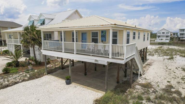 A honey of a beach house, across from the beach — photo 2