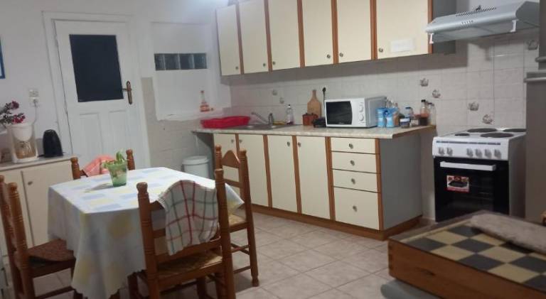 Holiday apartment with patio — photo 3