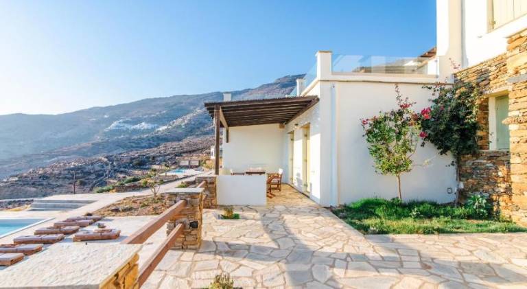 Villa with garden, barbecue & pool — photo 4