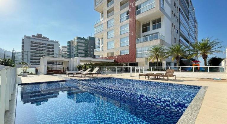 Holiday apartment with pool in Florianópolis