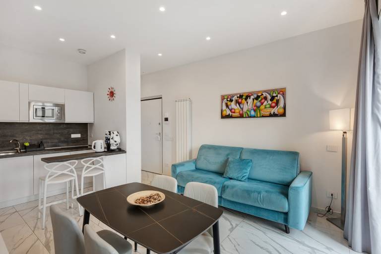 Apartment 'Luxury - Zona Lungomare' with Balcony, Wi-Fi and Air Conditioning — photo 5