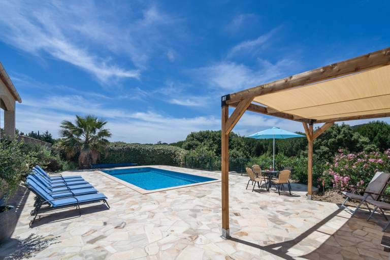 Fully equipped villa with barbeque, private pool & patio | Nature view | Dogs allowed — photo 2