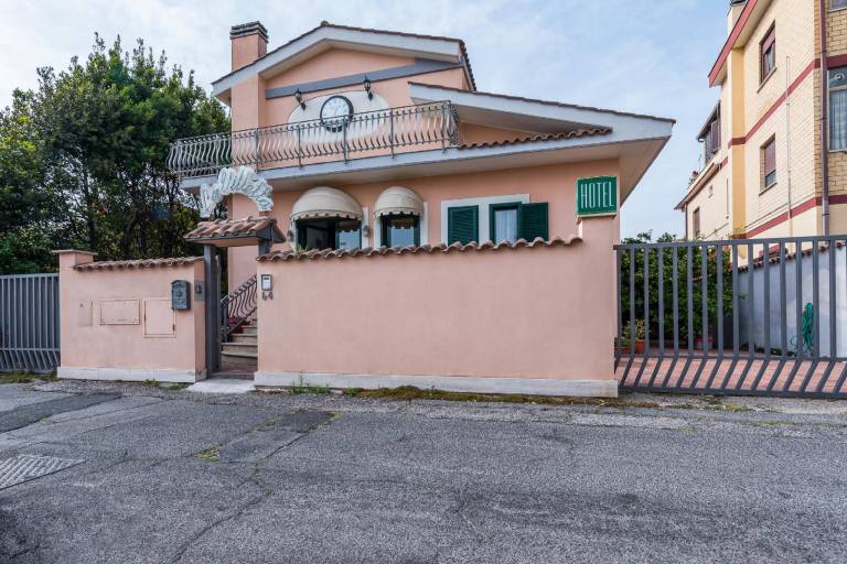 HOTEL LA VILLETTA — photo 4