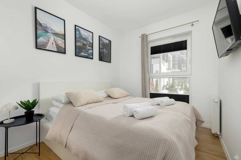 Family-oriented charming apartment with fast internet & yard | Dogs allowed — photo 2