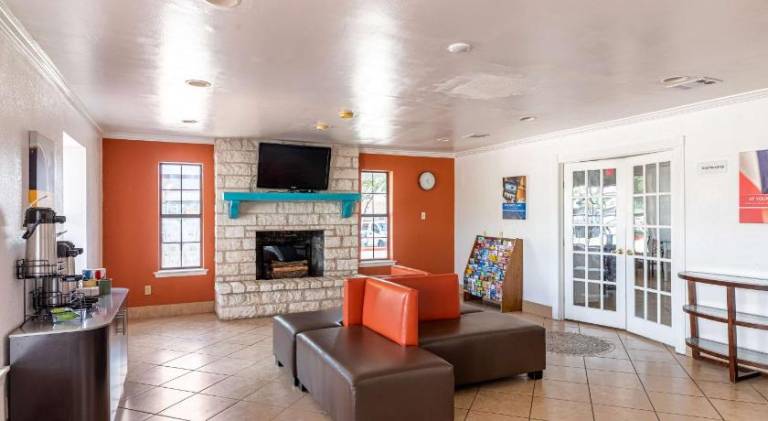 Motel 6 Georgetown, TX — photo 4