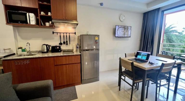 Apartment with pool | Pet-friendly — photo 3
