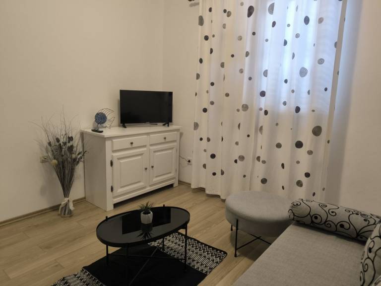 Beautiful rental apartment with barbecue, patio & garden | Dogs allowed — photo 4